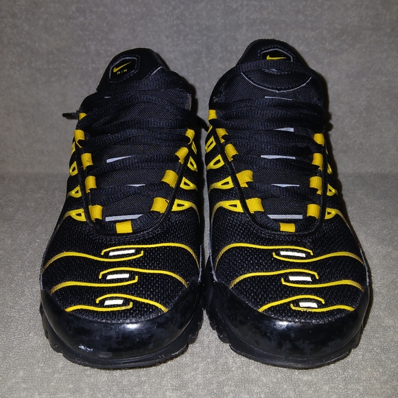 Nike air max plus Shoes - Nike Women's Black and Yellow Athletic Shoes